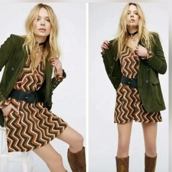 FREE PEOPLE Retro Wool Blend Brown Rhianon Chevron Sweater Dress Size SP - Picture 3 of 15